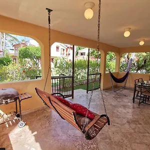 https://tropicana-suites-deluxe-beach-club-and-pool-playa-los-corales.comcaribbean.com